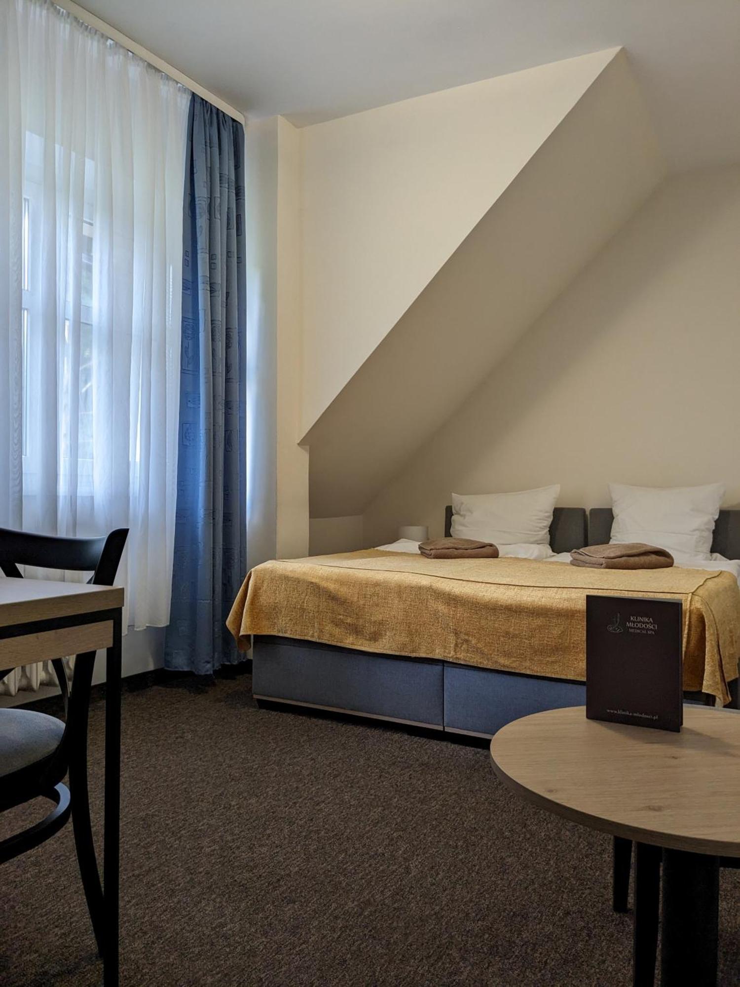 Klinika Mlodosci Medical Spa Świeradów-Zdrój Szoba fotó