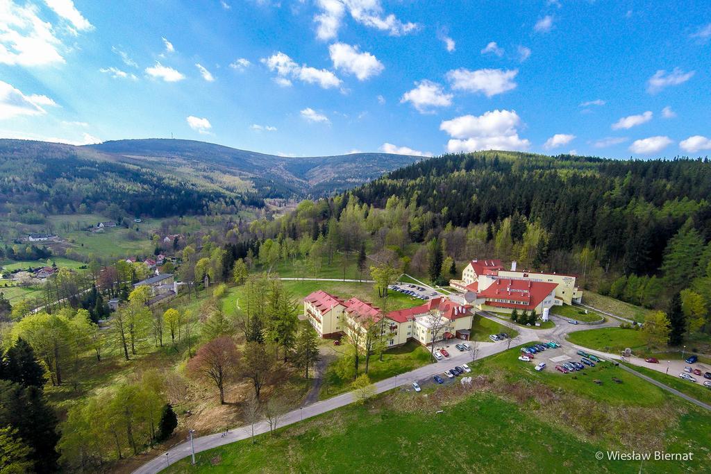 Klinika Mlodosci Medical Spa Świeradów-Zdrój Kültér fotó